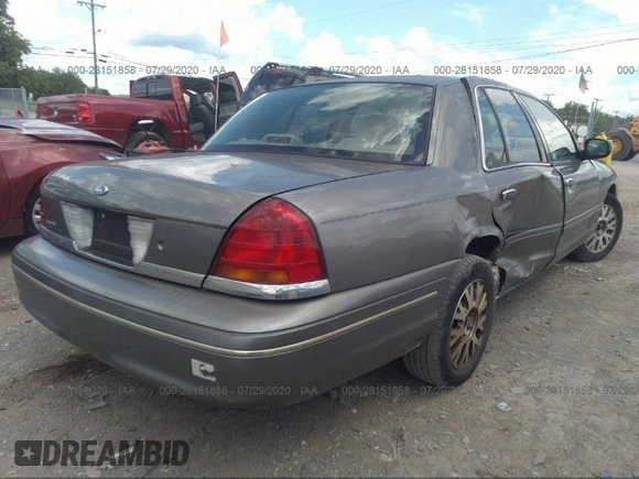 2003 Ford Crown Victoria LX z VIN 2FAFP74W73X191537, wystawiony jako IAAI lot #41711046 z przebiegiem 195 527 mil mil oraz . Historia ofert i sprzedaży dostępna na DreamBid. Obrazek 4.