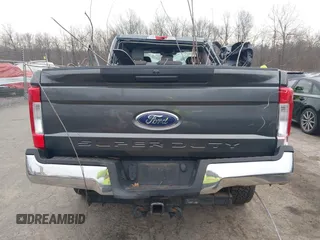 2017 Ford F-250 Lariat z VIN 1FT7W2BT1HEC02912, wystawiony jako IAAI lot #41309090 z przebiegiem 107 244 mil mil oraz . Historia ofert i sprzedaży dostępna na DreamBid. Obrazek 16.