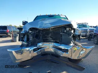 2013 Ram 2500 Tradesman z VIN 3C6UR5CL2DG550173, wystawiony jako IAAI lot #40865715 z przebiegiem 110 829 mil mil oraz . Historia ofert i sprzedaży dostępna na DreamBid. Obrazek 6.
