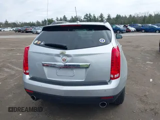 2014 Cadillac SRX Luxury Collection z VIN 3GYFNEE33ES670356, wystawiony jako IAAI lot #42008087 z przebiegiem 59 953 mil mil oraz . Historia ofert i sprzedaży dostępna na DreamBid. Obrazek 17.