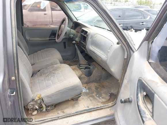 1996 Ford Ranger XL with VIN 1FTCR14A4TPB42312, listed as a IAAI auction lot 39715435 with 244,370 mi miles. Bid and sale history available at carsss.com. Image 5.