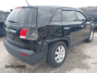 2012 Kia Sorento LX with VIN 5XYKT3A18CG237178, listed as a IAAI auction lot 41727554 with 283,783 mi miles. Bid and sale history available at carsss.com. Image 4.