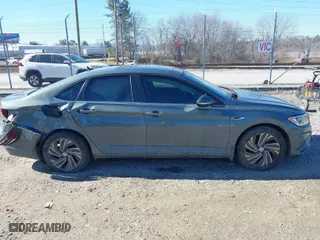 2019 Volkswagen Jetta SEL Premium with VIN 3VWG57BU4KM102200, listed as a IAAI auction lot 41356445 with 85,525 mi miles. Bid and sale history available at carsss.com. Image 13.