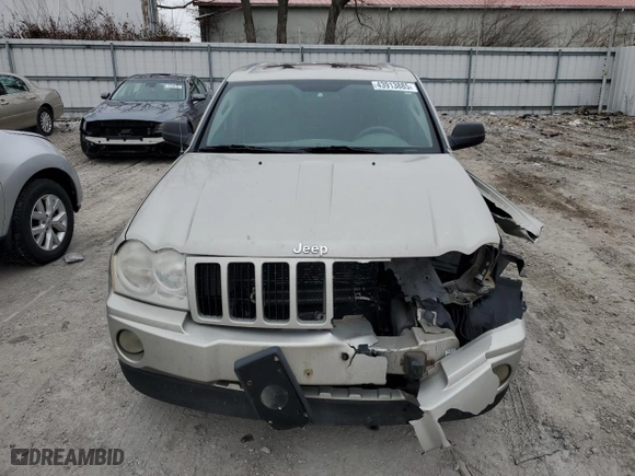 2007 Jeep Grand Cherokee Laredo with VIN 1J8GR48K97C609350, listed as a Copart auction lot 43913885 with 195,125 mi miles and Salvage Title. Bid and sale history available at carsss.com. Image 5.