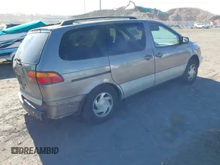 1998 Toyota Sienna LE с VIN 4T3ZF13CXWU079697, выставлен на аукционе IAAI как лот 40724757 с пробегом 203 525 миль миль и . История ставок и продаж доступна на DreamBid. Изображение 4.