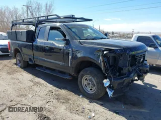 2023 Ford F-250 XL with VIN 1FT7X2BA0PEC77885, listed as a IAAI auction lot 41467085 with 36,280 mi miles and . Bid and sale history available at DreamBid. Image 1.