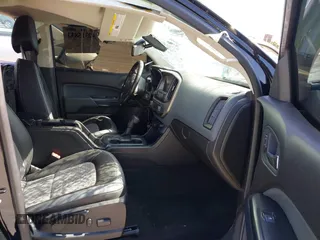 2017 Chevrolet Colorado 2WD Z71 with VIN 1GCGSDENXH1188522, listed as a IAAI auction lot 42315833 with 59,721 mi miles and . Bid and sale history available at DreamBid. Image 5.