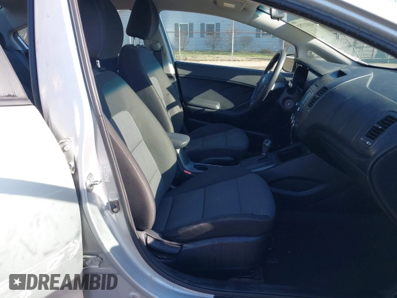 2016 Kia Forte LX with VIN KNAFX4A66G5471080, listed as a IAAI auction lot 41812751 with 57,686 mi miles. Bid and sale history available at carsss.com. Image 5.
