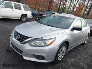2016 Nissan Altima 2.5 SL with VIN 1N4AL3AP5GC111313, listed as a IAAI auction lot 41535837 with 184,997 mi miles. Bid and sale history available at carsss.com. Image 2.