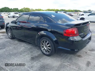 2014 Dodge Avenger SE z VIN 1C3CDZAB2EN148994, wystawiony jako IAAI lot #42354022 z przebiegiem 111 724 mil mil oraz . Historia ofert i sprzedaży dostępna na DreamBid. Obrazek 3.