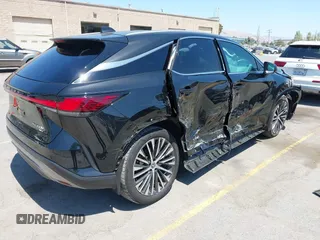 2024 Lexus RX 350h с VIN 2T2BBMCA5RC036537, выставлен на аукционе IAAI как лот 42679066 с пробегом 11 897 миль миль и . История ставок и продаж доступна на DreamBid. Изображение 4.