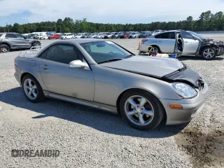 2003 Mercedes-Benz SLK 320 with VIN WDBKK65F03F286130, listed as a Copart auction lot 61544385 with 98,899 mi miles and Salvage title. Bid and sale history available at DreamBid. Image 4.