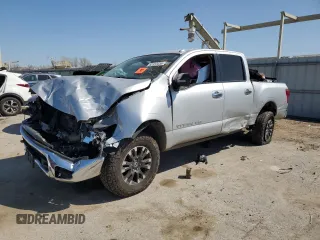 2018 Nissan Titan SV z VIN 1N6AA1EJ6JN542729, wystawiony jako Copart lot #52312035 z przebiegiem Nie podano mil oraz Szkoda całkowita • Salvage title. Historia ofert i sprzedaży dostępna na DreamBid. Obrazek 1.