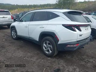 2022 Hyundai Tucson SEL z VIN 5NMJB3AE2NH141296, wystawiony jako IAAI lot #41534492 z przebiegiem 76 383 mil mil oraz . Historia ofert i sprzedaży dostępna na DreamBid. Obrazek 3.