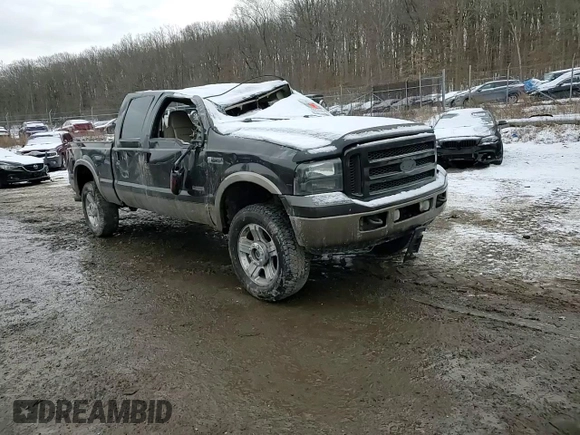2005 Ford F-250 XL z VIN 1FTSW21P85EA55966, wystawiony jako Copart lot #53452015 z przebiegiem 314 650 mil mil oraz Nie do naprawy • Non repairable. Historia ofert i sprzedaży dostępna na DreamBid. Obrazek 10.