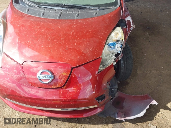 2015 Nissan LEAF SV with VIN 1N4AZ0CP5FC308068, listed as a IAAI auction lot 41582997 with 53,230 mi miles. Bid and sale history available at carsss.com. Image 6.