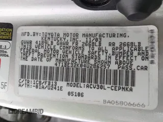 2004 Toyota Camry LE with VIN 4T1BE32K04U286257, listed as a IAAI auction lot 42079619 with 205,634 mi miles. Bid and sale history available at carsss.com. Image 9.