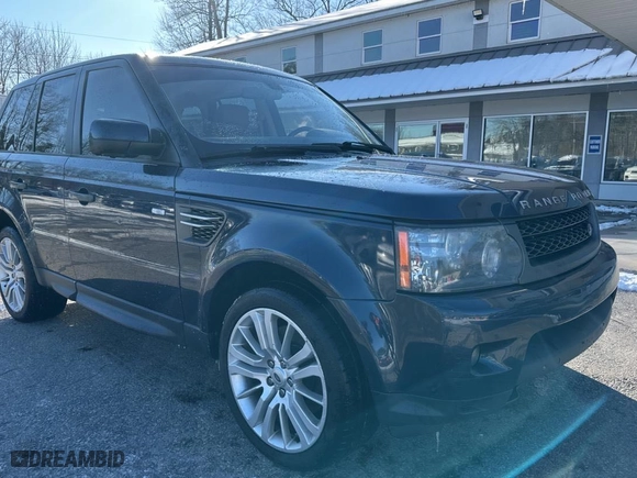 2011 Land Rover Range Rover Sport HSE LUX with VIN SALSK2D45BA262517, listed as a Copart auction lot 49168825 with NaN miles and Clean Title. Bid and sale history available at carsss.com. Image 1.