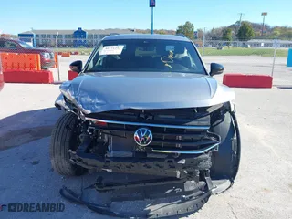 2023 Volkswagen Tiguan SE R-Line Black with VIN 3VVCB7AX7PM137019, listed as a IAAI auction lot 40731252 with 20,098 mi miles. Bid and sale history available at carsss.com. Image 12.