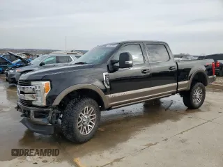 2017 Ford Super Duty F-250 SRW Lariat with VIN 1FT7W2BTXHEC19787, listed as a Copart auction lot 44925605 with 143,552 mi miles and Salvage Title. Bid and sale history available at carsss.com. Image 1.
