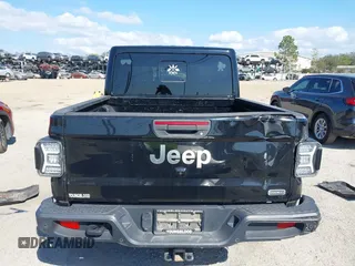 2020 Jeep Gladiator Overland with VIN 1C6HJTFG2LL149056, listed as a IAAI auction lot 41524168 with 113,503 mi miles and . Bid and sale history available at DreamBid. Image 16.