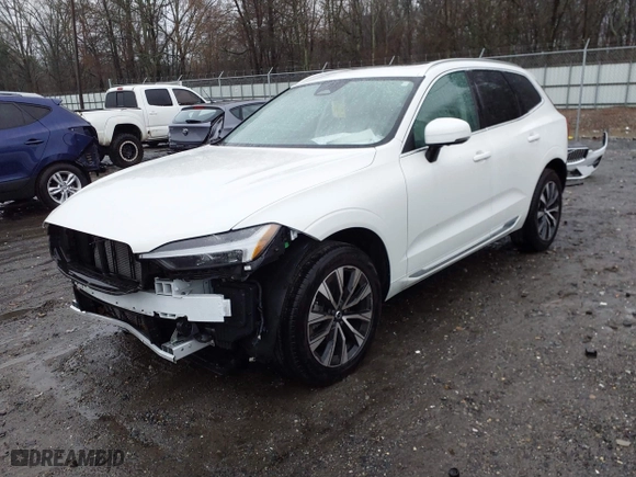 2023 Volvo XC60 Plus Bright Theme with VIN YV4L12RN4P1278552, listed as a IAAI auction lot 41541129 with 13,891 mi miles. Bid and sale history available at carsss.com. Image 2.