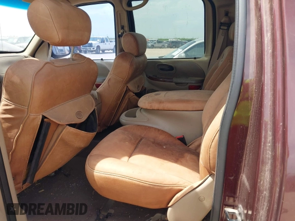 2003 Ford F-150 XLT with VIN 1FTRW07LX3KC09941, listed as a IAAI auction lot 42035068 with 137,762 mi miles. Bid and sale history available at carsss.com. Image 8.