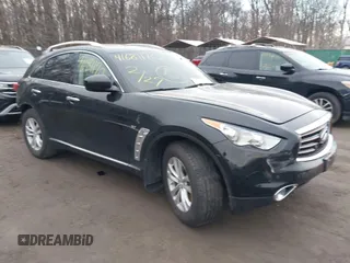 2016 Infiniti QX70 z VIN JN8CS1MWXGM752436, wystawiony jako IAAI lot #41681170 z przebiegiem 130 208 mil mil oraz . Historia ofert i sprzedaży dostępna na DreamBid. Obrazek 1.