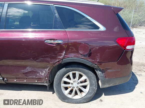2017 Kia Sorento LX with VIN 5XYPG4A34HG192880, listed as a IAAI auction lot 42045752 with 150,772 mi miles. Bid and sale history available at carsss.com. Image 6.