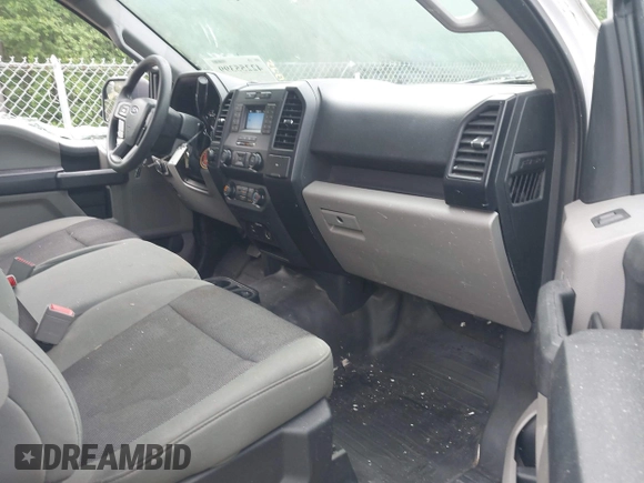 2019 Ford F-150 XL z VIN 1FTEX1EBXKKF10848, wystawiony jako IAAI lot #42255399 z przebiegiem 94 015 mil mil oraz . Historia ofert i sprzedaży dostępna na DreamBid. Obrazek 5.