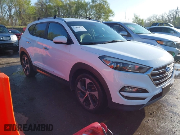 2016 Hyundai Tucson Limited with VIN KM8J33A29GU051038, listed as a IAAI auction lot 41995825 with 97,775 mi miles. Bid and sale history available at carsss.com. Image 1.