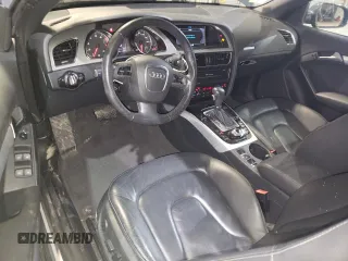 2010 Audi A5 Premium Plus z VIN WAULFAFH5AN021376, wystawiony jako Copart lot #85191434 z przebiegiem 57 629 mil mil oraz Czysty tytuł • Clean title. Historia ofert i sprzedaży dostępna na DreamBid. Obrazek 8.