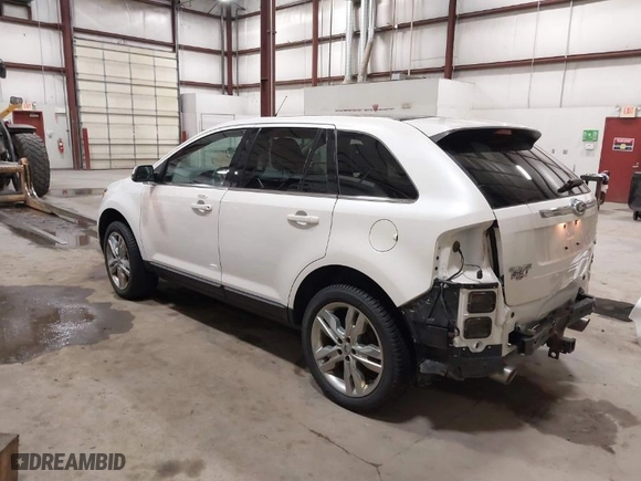2013 Ford Edge Limited with VIN 2FMDK4KC0DBB45761, listed as a IAAI auction lot 41786640 with 119,522 mi miles. Bid and sale history available at carsss.com. Image 3.