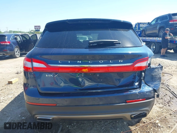 2017 Lincoln MKX Reserve with VIN 2LMPJ6LR5HBL20384, listed as a IAAI auction lot 42241375 with 99,725 mi miles and . Bid and sale history available at DreamBid. Image 16.