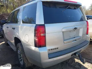2015 Chevrolet Tahoe LT with VIN 1GNSCBKCXFR555438, listed as a IAAI auction lot 41624792 with 187,959 mi miles. Bid and sale history available at carsss.com. Image 3.
