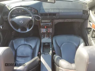 2002 Mercedes-Benz SL-Class with VIN WDBFA68F92F201073, listed as a Copart auction lot 75528494 with 100,085 mi miles and Salvage Title. Bid and sale history available at carsss.com. Image 8.