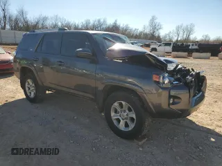 2022 Toyota 4Runner SR5 with VIN JTEMU5JR8N6070247, listed as a Copart auction lot 46717345 with Not provided miles and Salvage title. Bid and sale history available at DreamBid. Image 4.