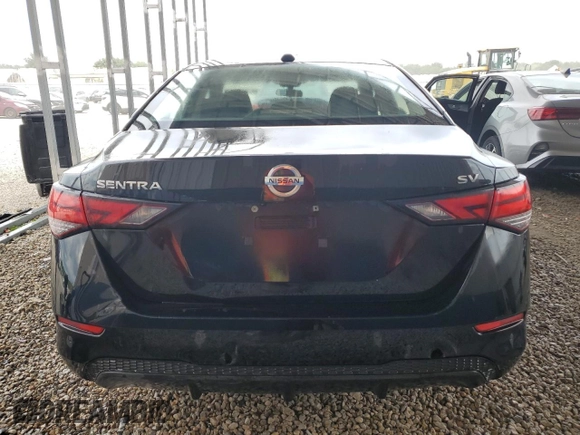 2021 Nissan Sentra SV z VIN 3N1AB8CV2MY214121, wystawiony jako Copart lot #60871975 z przebiegiem 91 545 mil mil oraz Czysty tytuł • Clean title. Historia ofert i sprzedaży dostępna na DreamBid. Obrazek 6.