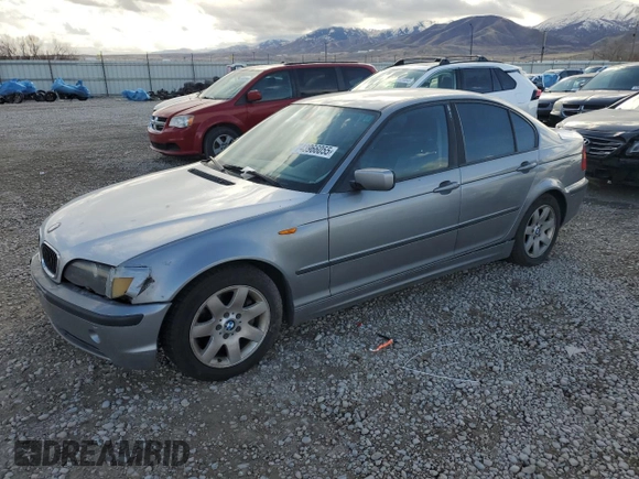 2004 BMW 3 Series 325i with VIN WBAET37474NJ95589, listed as a Copart auction lot 43966055 with 214,638 mi miles and Salvage Title. Bid and sale history available at carsss.com. Image 1.