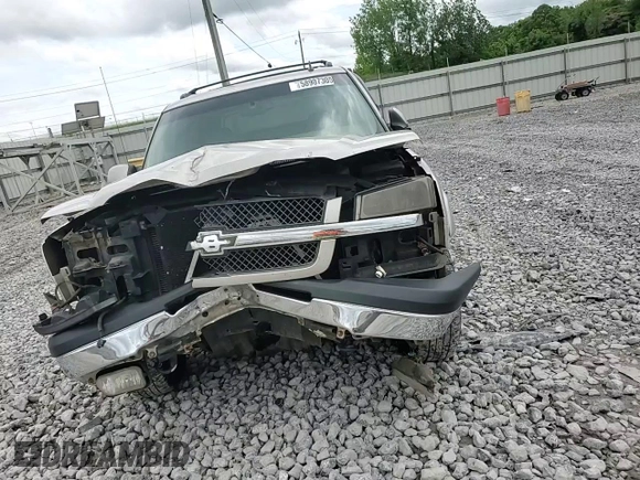 2006 Chevrolet Avalanche Z71 z VIN 3GNEK12ZX6G111877, wystawiony jako Copart lot #58907305 z przebiegiem 230 609 mil mil oraz Szkoda całkowita • Salvage title. Historia ofert i sprzedaży dostępna na DreamBid. Obrazek 13.