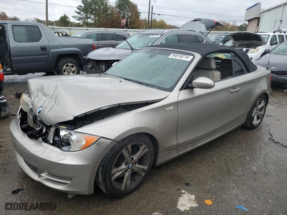 2008 BMW 1 Series 128i with VIN WBAUL73588VJ74144, listed as a Copart auction lot 84018214 with 0 mi miles and Salvage Title. Bid and sale history available at carsss.com. Image 1.