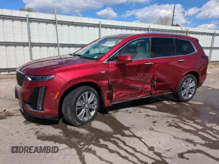 2024 Cadillac XT6 AWD Premium Luxury z VIN 1GYKPDRSXRZ711949, wystawiony jako Copart lot #53997145 z przebiegiem 8529 mil mil oraz Szkody całkowita. Historia ofert i sprzedaży dostępna na DreamBid. Obrazek 1.