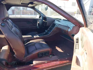 1984 Porsche 928 z VIN WP0JB0925ES860300, wystawiony jako IAAI lot #41581309 z przebiegiem 115 151 mil mil oraz . Historia ofert i sprzedaży dostępna na DreamBid. Obrazek 5.