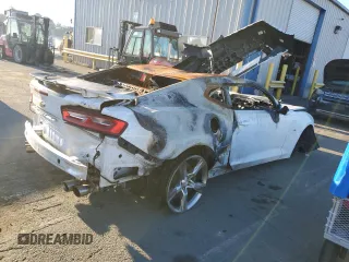 2016 Chevrolet Camaro 2SS with VIN 1G1FH1R79G0144335, listed as a Copart auction lot 82028574 with Not provided miles and Non repairable. Bid and sale history available at DreamBid. Image 3.