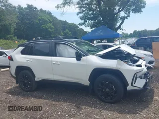 2022 Toyota RAV4 Hybrid XSE with VIN JTME6RFV2ND528229, listed as a IAAI auction lot 42573569 with 40,577 mi miles and . Bid and sale history available at DreamBid. Image 13.