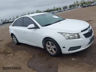 2014 Chevrolet Cruze 1LT with VIN 1G1PC5SB1E7384430, listed as a IAAI auction lot 41885046 with 193,368 mi miles. Bid and sale history available at carsss.com. Image 1.