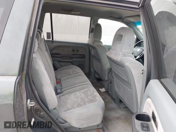 2003 Honda Pilot EX with VIN 2HKYF18403H596796, listed as a IAAI auction lot 41834198 with 159,006 mi miles. Bid and sale history available at carsss.com. Image 8.