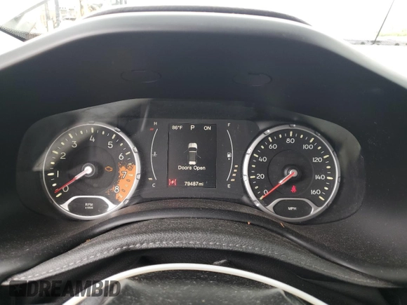 2017 Jeep Renegade Latitude with VIN ZACCJABB6HPE44536, listed as a Copart auction lot 59926145 with 79,487 mi miles and Clean title. Bid and sale history available at DreamBid. Image 9.