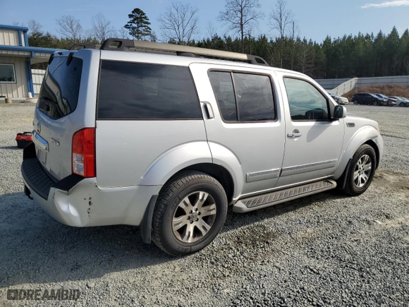 2011 Nissan Pathfinder SV with VIN 5N1AR1NN9BC602476, listed as a Copart auction lot 44424735 with 138,865 mi miles and Clean Title. Bid and sale history available at carsss.com. Image 3.