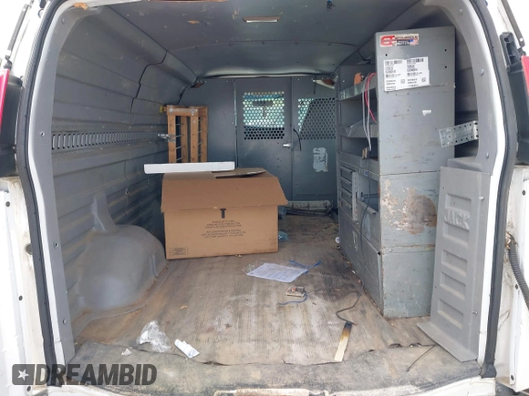 2008 Chevrolet Express Cargo Van with VIN 1GCFG15X081153310, listed as a IAAI auction lot 41892125 with 297,669 mi miles. Bid and sale history available at carsss.com. Image 8.